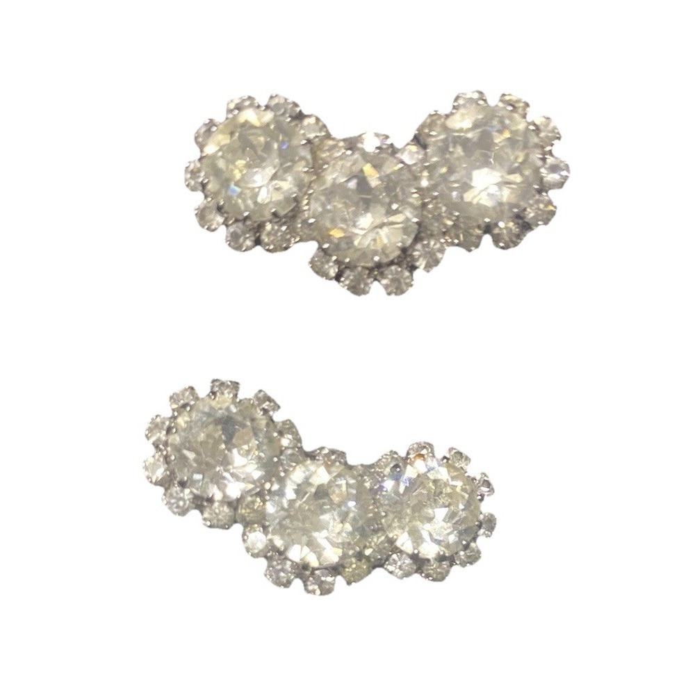 Retro Era Kramer "Pronged  Cluster Rhinestone Clip-on Earrings-Rare Find!